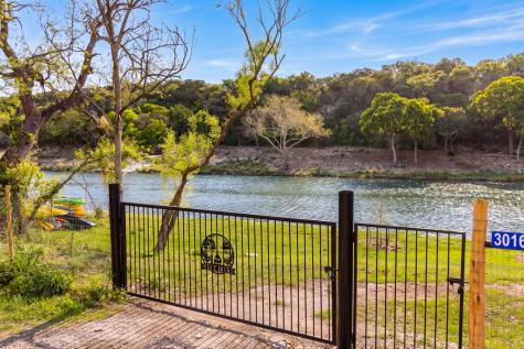 2985 Highway 39 Hunt TX 78024