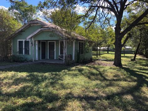 809 N Llano Street Fredericksburg TX 78624