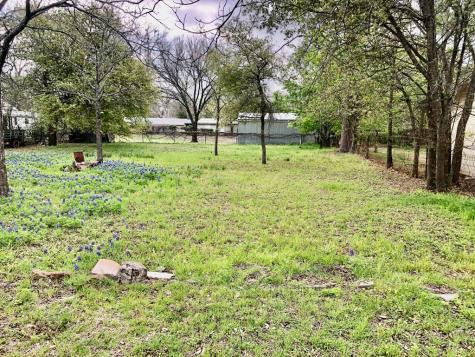 809 N Llano Street Fredericksburg TX 78624