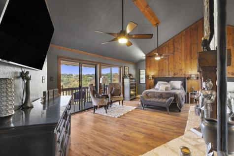 22 Indian Creek Loop Kerrville TX 78028