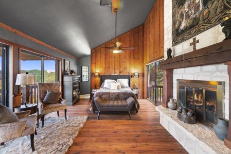 22 Indian Creek Loop Kerrville TX 78028
