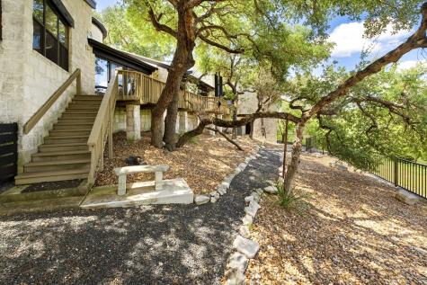 22 Indian Creek Loop Kerrville TX 78028