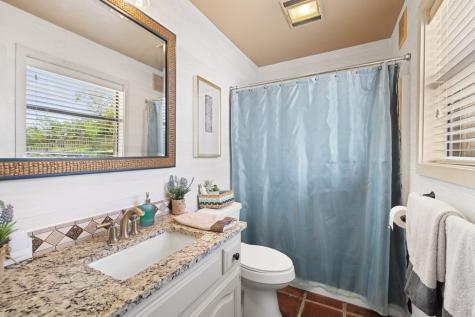 22 Indian Creek Loop Kerrville TX 78028