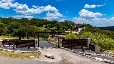 22 Indian Creek Loop Kerrville TX 78028