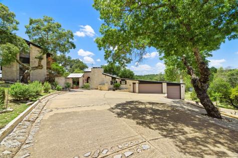 22 Indian Creek Loop Kerrville TX 78028