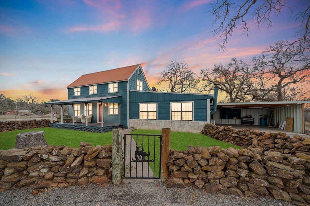 3809 N State Highway 16 Fredericksburg TX 78624