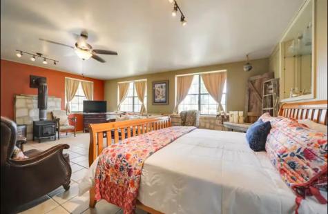 3809 N State Highway 16 Fredericksburg TX 78624