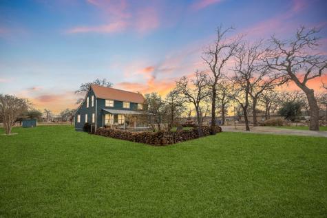 3809 N State Highway 16 Fredericksburg TX 78624