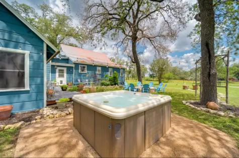 3809 N State Highway 16 Fredericksburg TX 78624