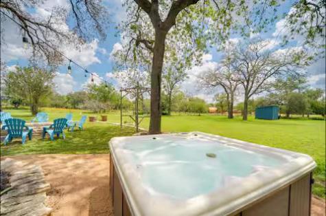 3809 N State Highway 16 Fredericksburg TX 78624