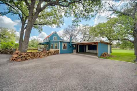 3809 N State Highway 16 Fredericksburg TX 78624