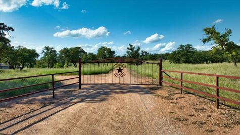 1411 Grape Creek Road Fredericksburg TX 78624
