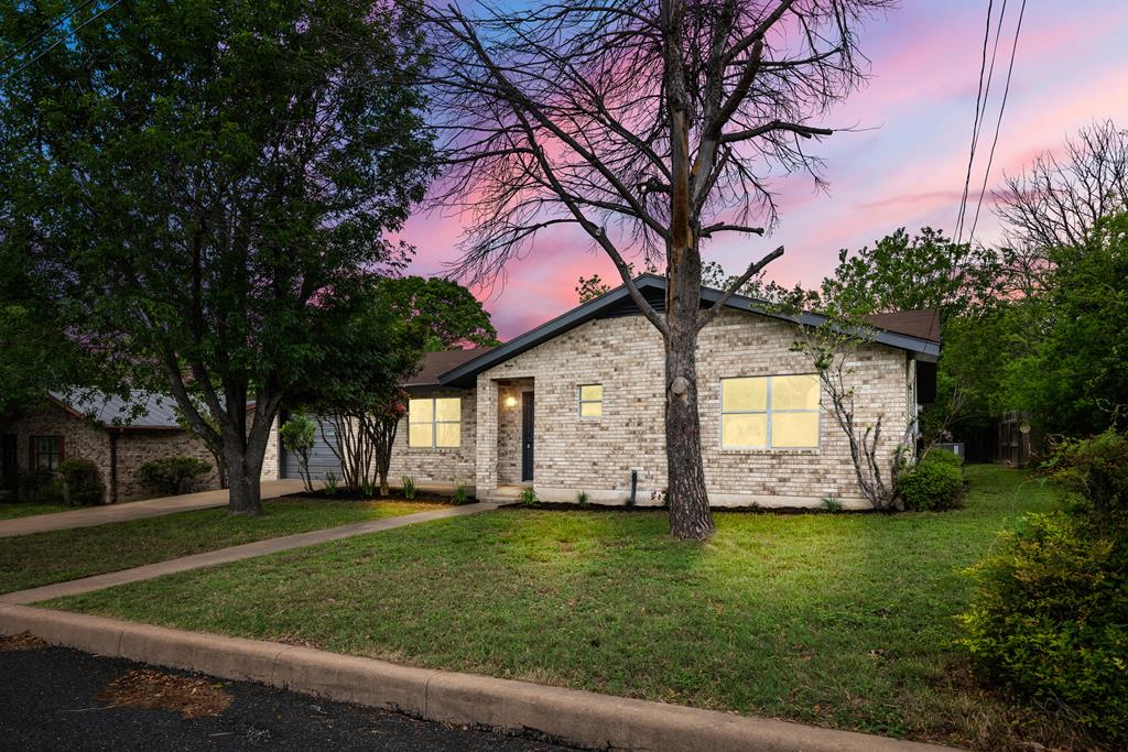 612 Cross Mountain Drive Fredericksburg TX 78624