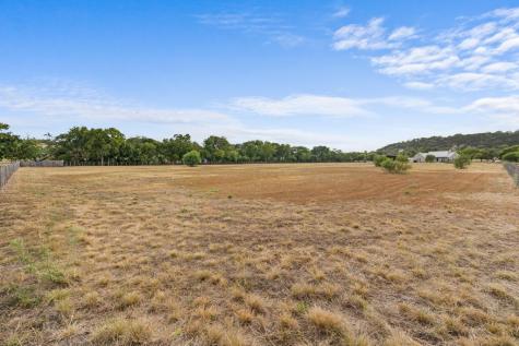 139 Armory Road Fredericksburg TX 78624