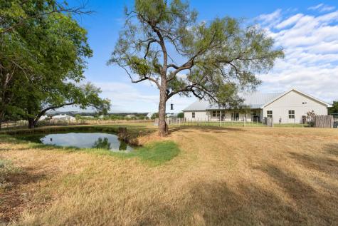 139 Armory Road Fredericksburg TX 78624
