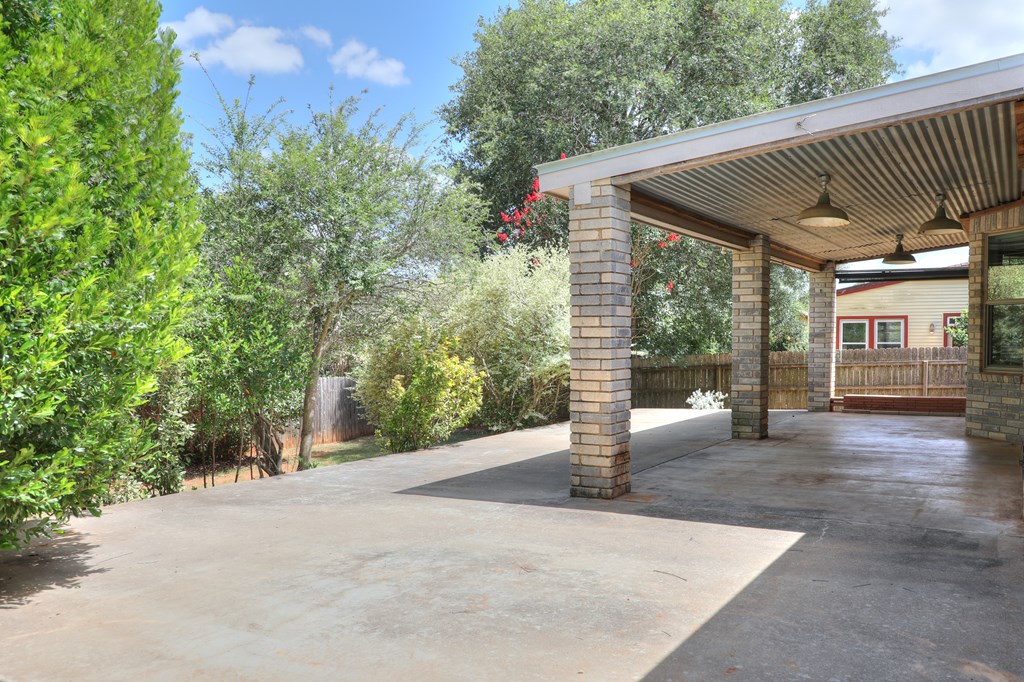 114 Edgewood Drive Fredericksburg TX 78624