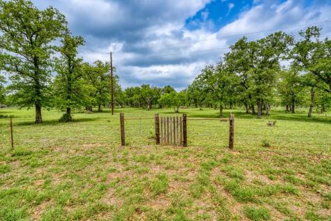 11446 N State Highway 16 Fredericksburg TX 78624