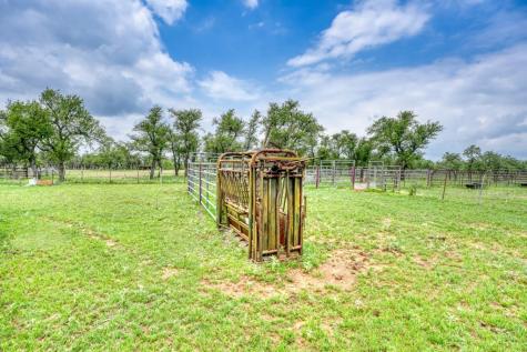 11446 N State Highway 16 Fredericksburg TX 78624