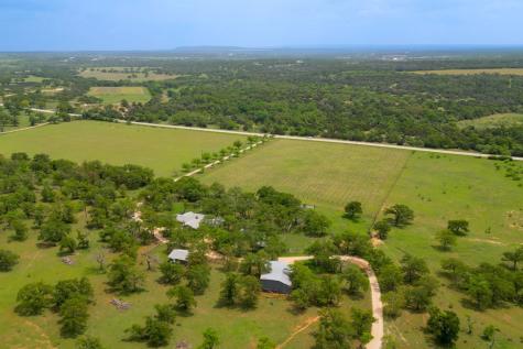 11446 N State Highway 16 Fredericksburg TX 78624