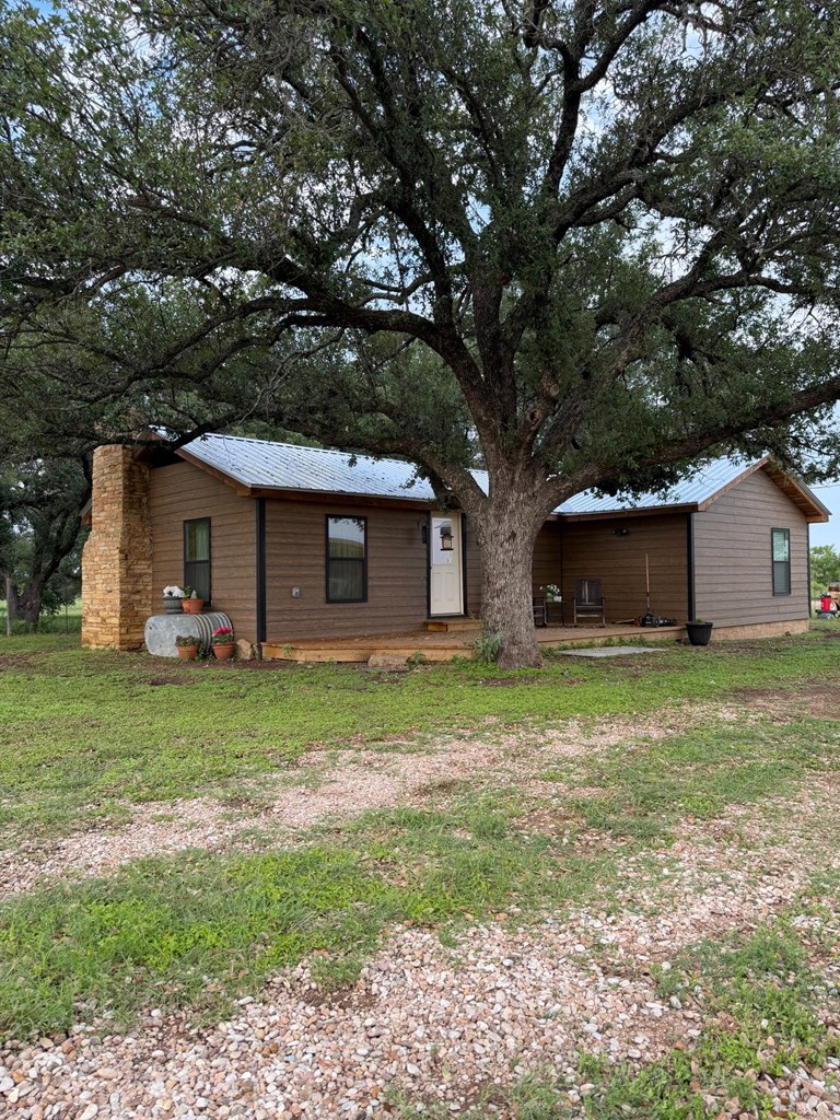 18525 N Us Highway 377 London TX 76854