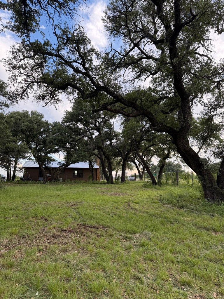 18525 N Us Highway 377 London TX 76854