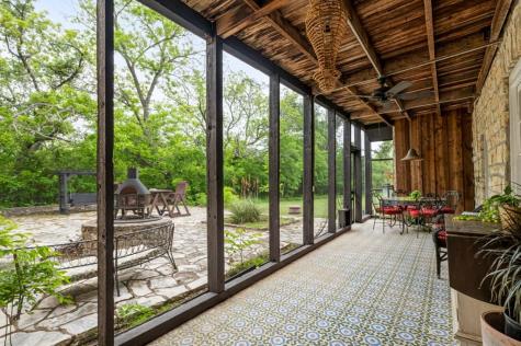 426 E Ranch Road 962 Round Mountain TX 78663