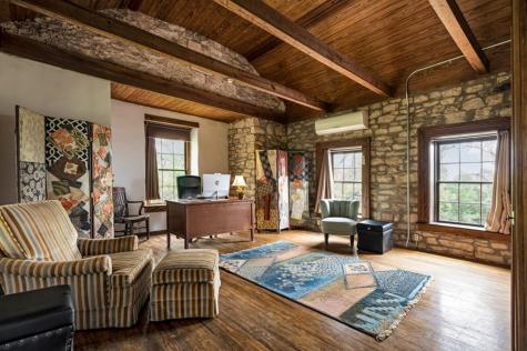 426 E Ranch Road 962 Round Mountain TX 78663