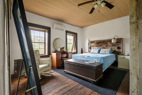 426 E Ranch Road 962 Round Mountain TX 78663