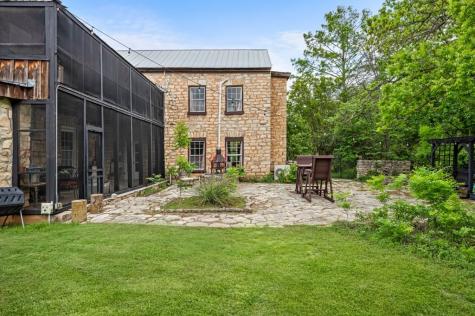 426 E Ranch Road 962 Round Mountain TX 78663