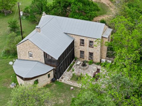 426 E Ranch Road 962 Round Mountain TX 78663