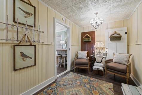 119 W San Antonio Street Fredericksburg TX 78624