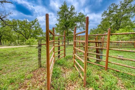 11446 N State Highway 16 Fredericksburg TX 78624