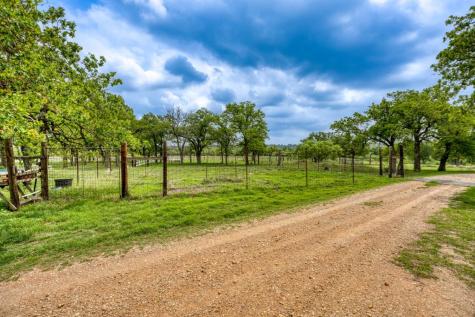 11446 N State Highway 16 Fredericksburg TX 78624