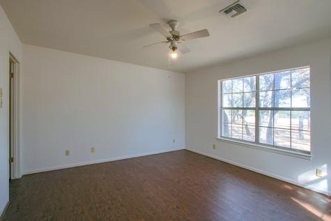 11446 N State Highway 16 Fredericksburg TX 78624