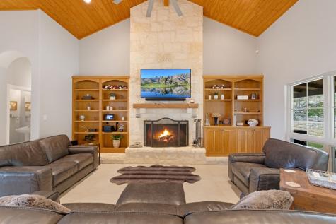 116 N Homestead Park Road Comfort TX 78013
