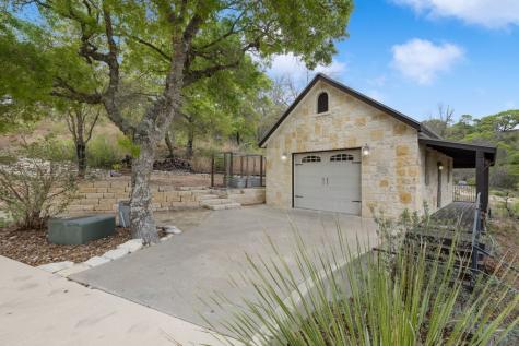 116 N Homestead Park Road Comfort TX 78013