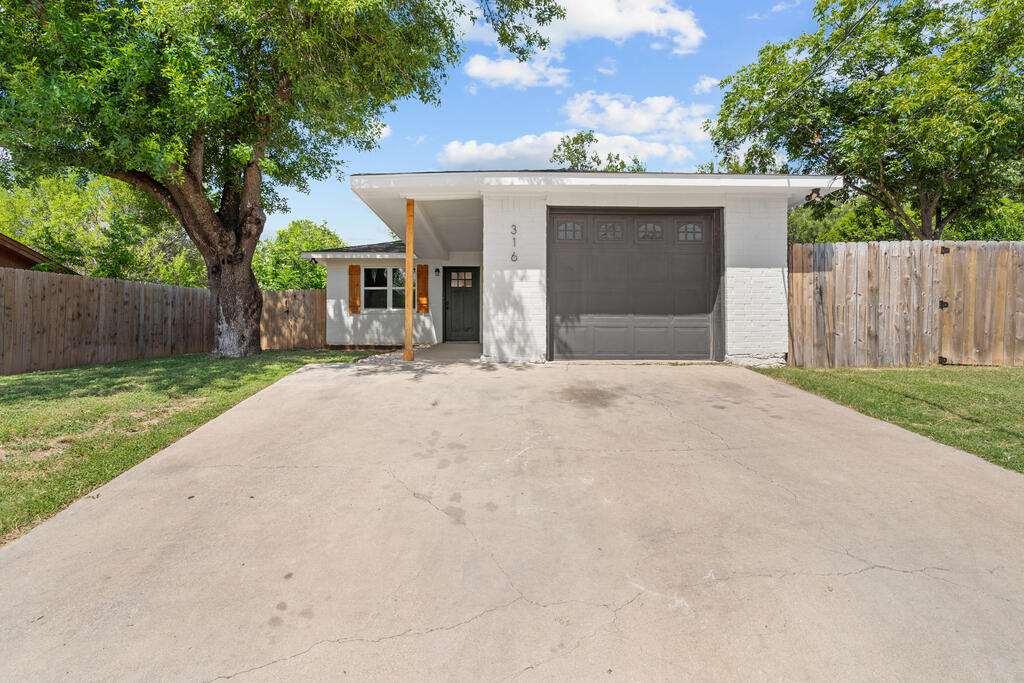 316 George Court Kerrville TX 78028