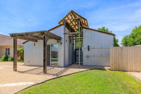 608 Tanya Fredericksburg TX 78624