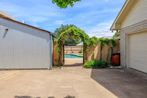 608 Tanya Fredericksburg TX 78624