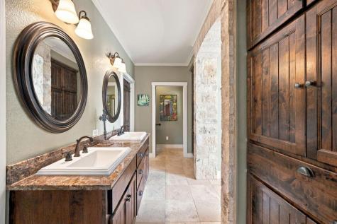 327 S Stag Trail Fredericksburg TX 78624