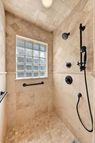 327 S Stag Trail Fredericksburg TX 78624