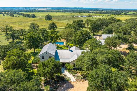 327 S Stag Trail Fredericksburg TX 78624