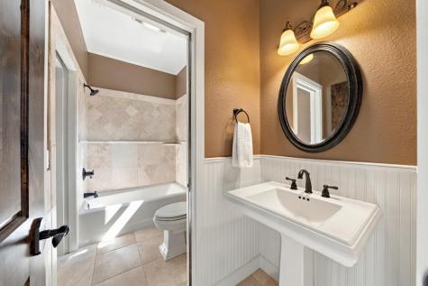 327 S Stag Trail Fredericksburg TX 78624