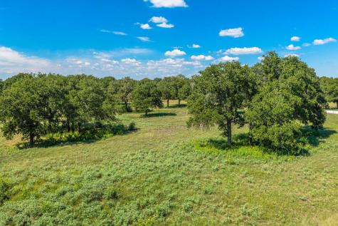 327 S Stag Trail Fredericksburg TX 78624