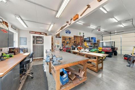 327 S Stag Trail Fredericksburg TX 78624