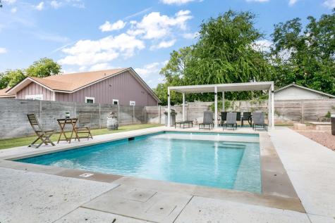 915 Bell Street Fredericksburg TX 78624
