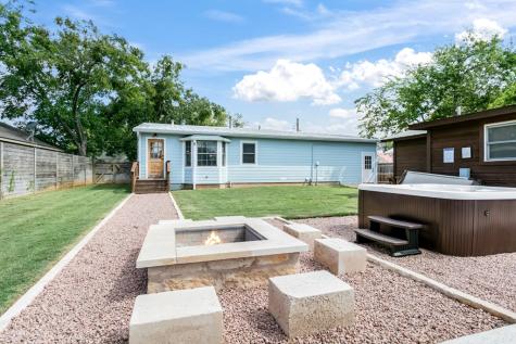 915 Bell Street Fredericksburg TX 78624