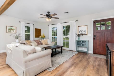 915 Bell Street Fredericksburg TX 78624