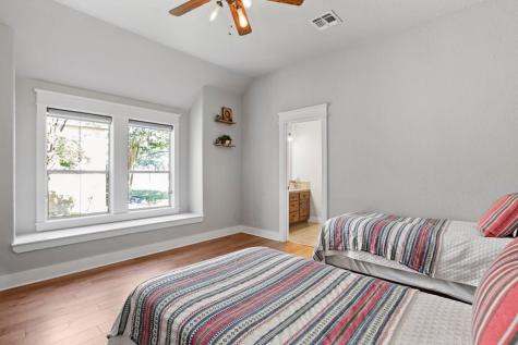 387 Brooks Crossing Boerne TX 78006