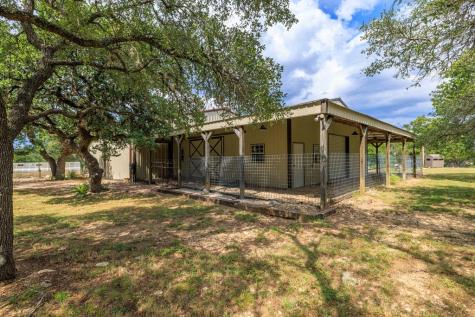 1320 Pass Creek Road Kerrville TX 78028